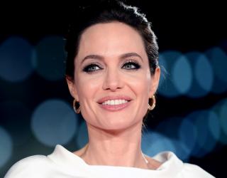 Angelina Jolie’s op-ed for New York Times inspires women to consider genetic breast cancer testing Angelina Jolie’s op-ed for New York Times inspires women to consider genetic bre