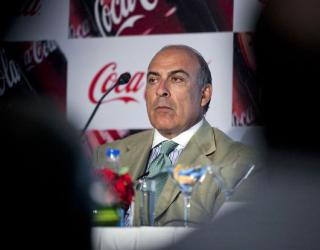 As Coca-Cola not performing well, CEO Muhtar Kent says no for $2.5 million bonus