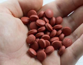 FDA calls for heart attack risk update on painkiller labels